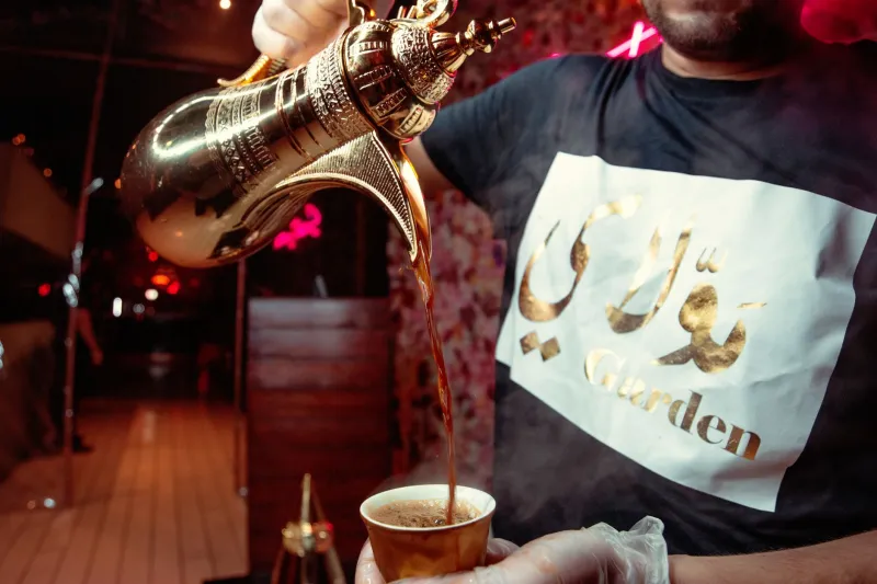 What Your Coffee Order Says About You: The Ancient Art of Reading Guests Through Qahwa